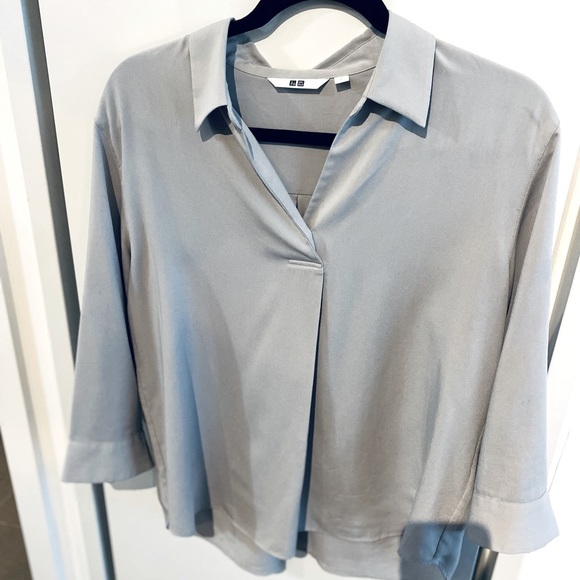 Uniqlo RAYON SKIPPER COLLAR 3/4 SLEEVE BLOUSE - Picture 4 of 6